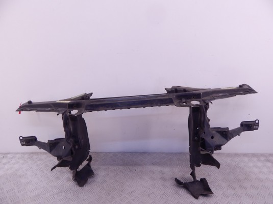 Передняя панель крепления облицовки (телевизор) BMW X5-series (E53) 51 71 8 402 319