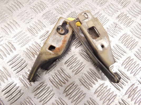 Петля капота BMW 3-series (E36) 41 61 8 135 070