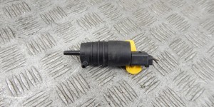 Насос (моторчик) омывателя стекла BMW 5-series (E39) Насос (моторчик) омывателя стекла BMW 5-series (E39)