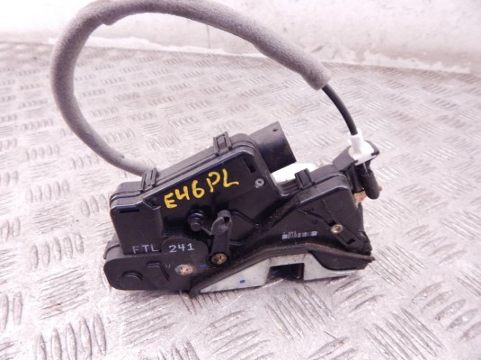 Замок двери передней левой BMW 3-series (E46) 51 21 7 011 241