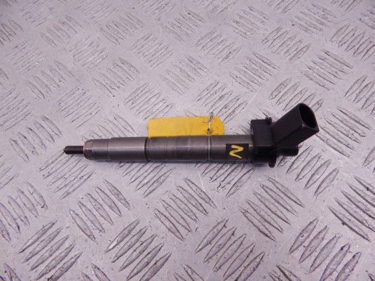 Форсунка BMW 3-series (E90/91/92) 13 53 7 797 877 Форсунка BMW 3-series (E90/91/92) 13 53 7 797 877