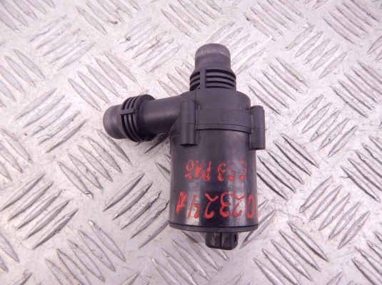 Насос антифриза дополнительный BMW X5-series (E53) 64 11 6 907 811