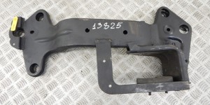 Кронштейн КПП BMW X5-series (E53) 22 31 6 762 275 Кронштейн КПП BMW X5-series (E53) 22 31 6 762 275