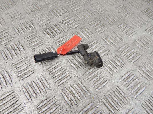 Форсунка омывателя BMW X3-series (E83) 61 66 7 110 851