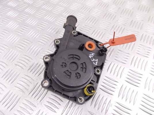 Маслоотделитель (сапун) BMW 7-series (E38) 11 61 7 501 563