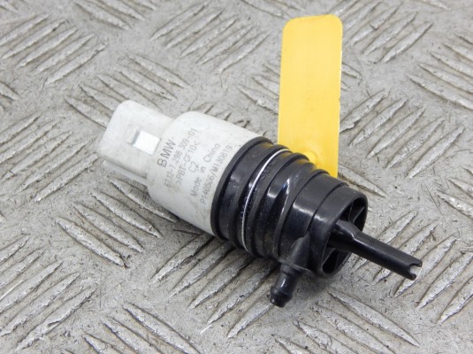 Насос (моторчик) омывателя стекла BMW 3-series (F30/31) 67 12 7 298 309