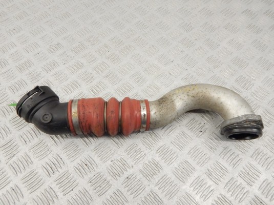 Патрубок интеркулера BMW 7-series (E65/66) 11 61 7 796 299 Патрубок интеркулера BMW 7-series (E65/66) 11 61 7 796 299