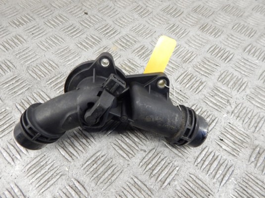 Корпус термостата BMW 5-series (E39)