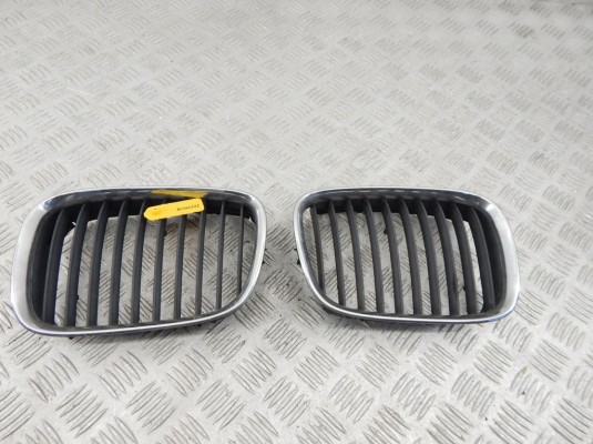 Решетка радиатора BMW 5-series (E39)