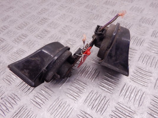Сигнал (клаксон) BMW 5-series (E39) 61 33 8 381 271