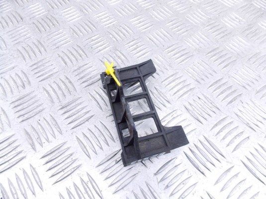 Кронштейн крепления бампера заднего BMW 5-series (E39) 51 11 1 970 389 Кронштейн крепления бампера заднего BMW 5-series (E39) 51 11 1 970 389