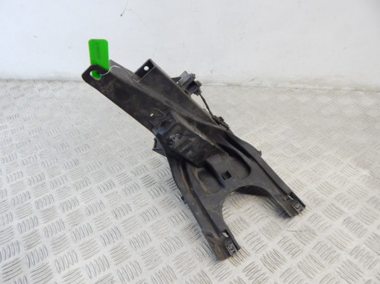 Кронштейн крепления крыла переднего левого BMW X5-series (E70) 51 65 7 157 983