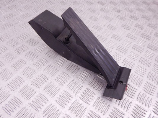 Педаль газа BMW 7-series (E65/66) 35 41 6 762 482