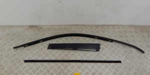 Молдинг двери передней правой BMW X5-series (E53) 51 32 8 257 702