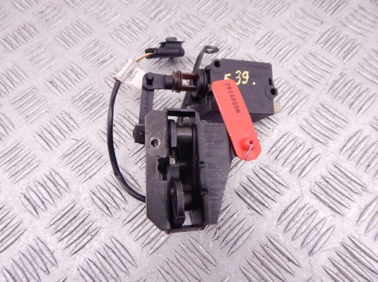 Замок стекла двери багажника BMW 5-series (E39) 51 24 8 238 469