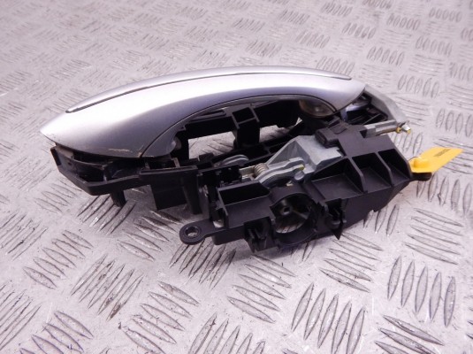 Ручка наружная передняя правая BMW 7-series (F01/02) 51 21 7 231 934 Ручка наружная передняя правая BMW 7-series (F01/02) 51 21 7 231 934