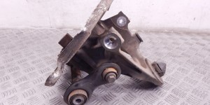 Ступица задняя правая BMW X5-series (E70) 33 32 6 879 102