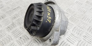 Подушка крепления двигателя BMW 7-series (F01/02) 22 11 6 777 371