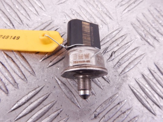 Датчик давления топлива BMW 7-series (F01/02) 13 53 7 537 319