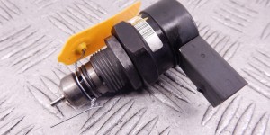 Датчик давления топлива BMW 3-series (E46) 13 53 7 805 733