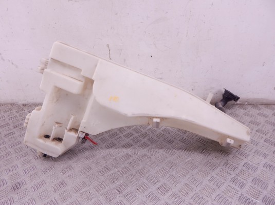 Бачок омывателя BMW X5-series (E70) 61 67 7 161 476 Бачок омывателя BMW X5-series (E70) 61 67 7 161 476