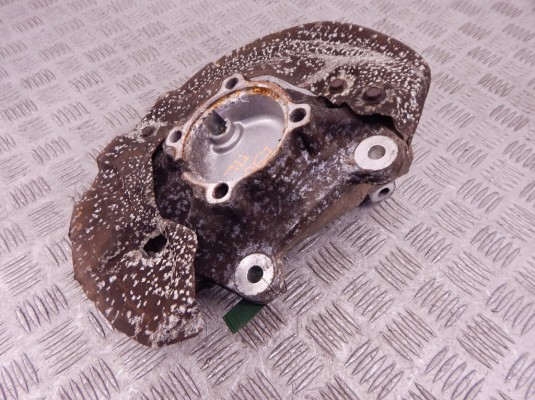 Ступица передняя левая BMW 3-series (E90/91/92) 31 21 6 764 443