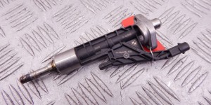 Форсунка BMW X1-series (F48) 13 53 7 639 990