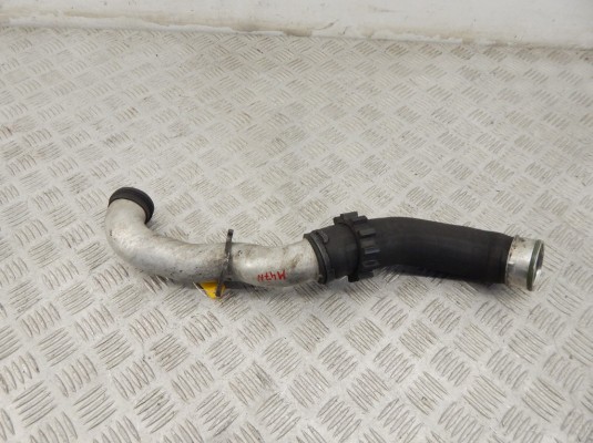 Патрубок интеркулера BMW 3-series (E46) 11 61 7 788 357 Патрубок интеркулера BMW 3-series (E46) 11 61 7 788 357