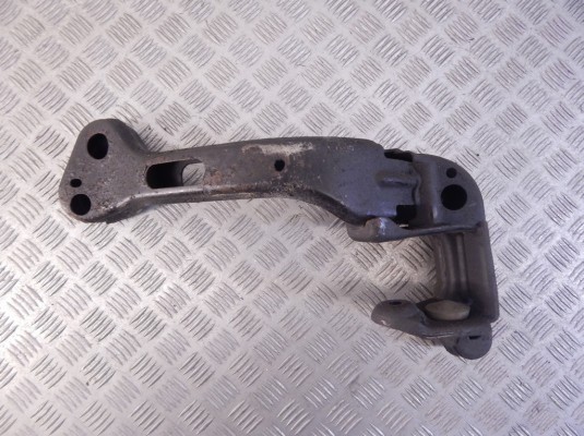 Кронштейн КПП BMW X3-series (E83) 22 31 3 402 272