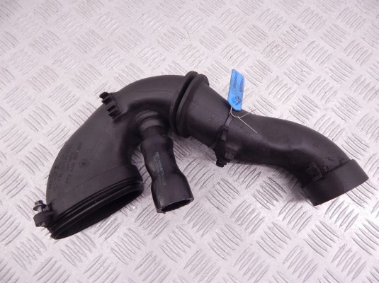 Патрубок интеркулера BMW X5-series (E70) 13 71 7 794 172