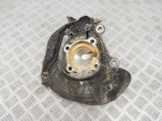 Ступица передняя левая BMW 5-series (E39) 31 21 1 092 853