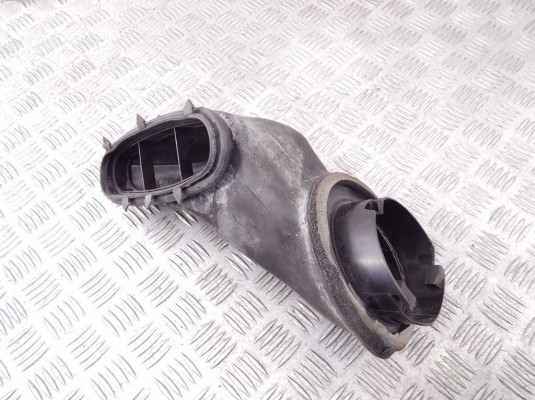Воздуховод BMW 5-series (E39) 64 31 8 391 195