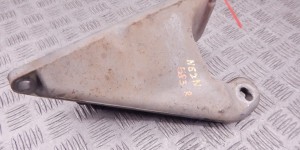 Кронштейн двигателя BMW X3-series (E83) 22 11 3 415 180 Кронштейн двигателя BMW X3-series (E83) 22 11 3 415 180