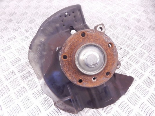 Ступица передняя правая BMW 3-series (E46) 31 21 1 096 429