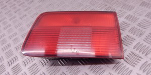 Фонарь крышки багажника правый BMW 5-series (E39) 8361674