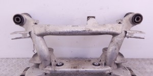 Балка подвески задняя BMW 5-series (E39) 33 31 1 097 250