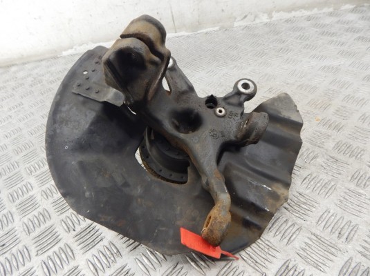 Ступица передняя правая BMW 3-series (E46) 31 21 1 096 430