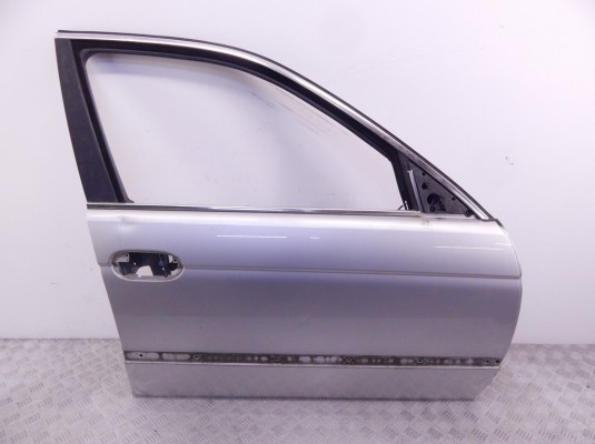 Дверь передняя правая BMW 5-series (E39) 41 51 8 216 818