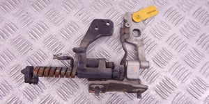 Петля крышки багажника BMW 3-series (E46) 51 24 8 254 015 Петля крышки багажника BMW 3-series (E46) 51 24 8 254 015