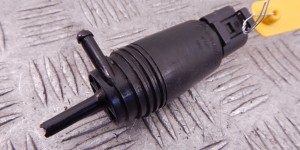 Насос (моторчик) омывателя стекла BMW 5-series (E39) 67 12 8 377 612 Насос (моторчик) омывателя стекла BMW 5-series (E39) 67 12 8 377 612