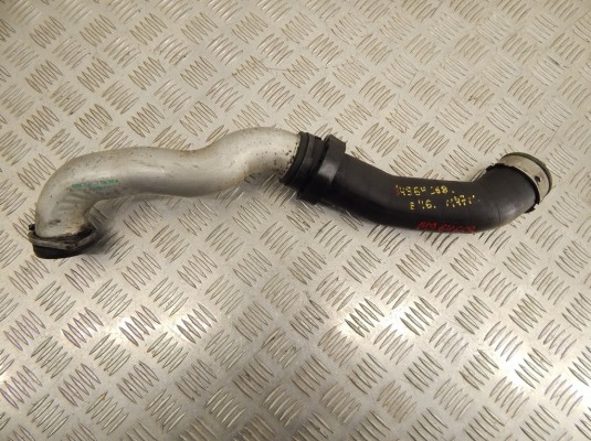 Патрубок интеркулера BMW 3-series (E46) 11 61 7 788 357 Патрубок интеркулера BMW 3-series (E46) 11 61 7 788 357