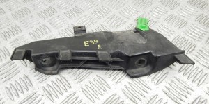 Крепление фары правой BMW 5-series (E39) 63 12 8 362 442