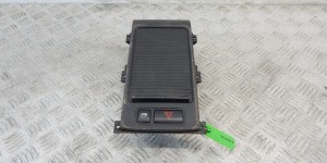 Подстаканник BMW X5-series (E53) 51 16 8 402 941
