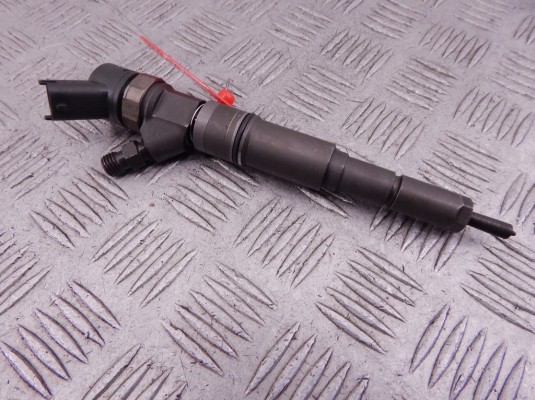 Форсунка BMW 5-series (E39) 13 53 7 785 985