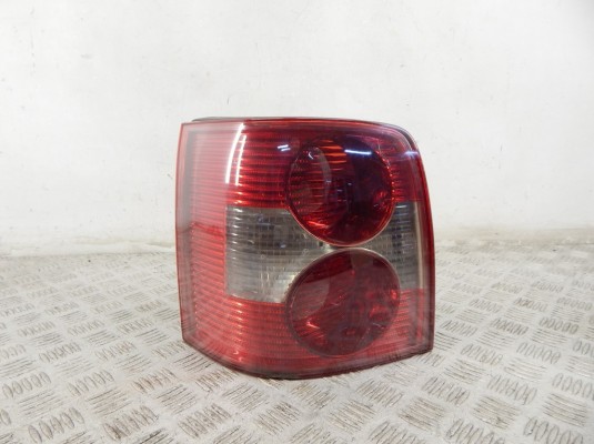 Фонарь задний левый VOLKSWAGEN PASSAT 5+ (2000-2005) Фонарь задний левый VOLKSWAGEN PASSAT 5+ (2000-2005)