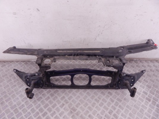 Передняя панель крепления облицовки (телевизор) BMW 3-series (E46) 51 71 7 111 691 Передняя панель крепления облицовки (телевизор) BMW 3-series (E46) 51 71 7 111 691