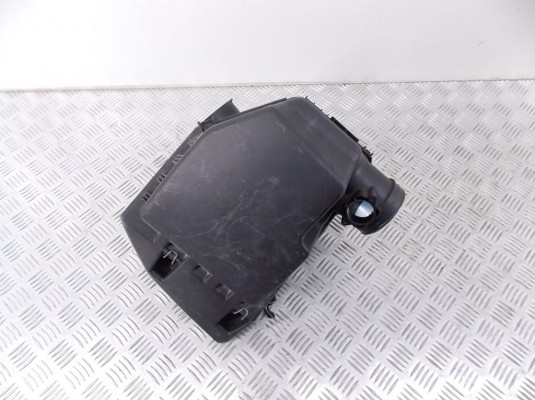 Корпус воздушного фильтра BMW 5-series (E60/61) 13 71 7 521 030