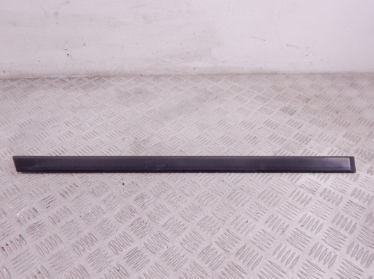 Молдинг двери задней правой BMW 5-series (E39) 51 13 8 159 298