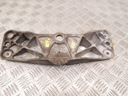 Кронштейн КПП BMW 7-series (E65/66) 22 32 6 759 680