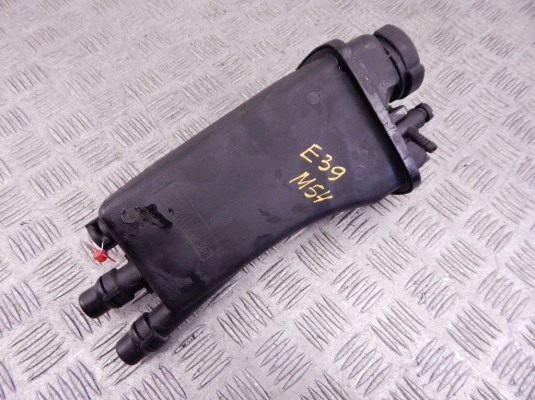 Бачок расширительный BMW 5-series (E39) Бачок расширительный BMW 5-series (E39)